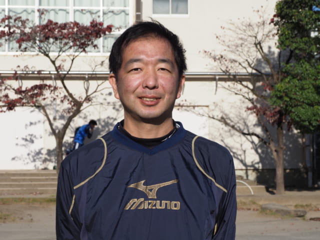 自身の育った町田大蔵FCで、長年指導してきた市川雄太コーチ。