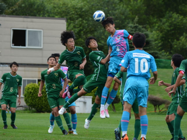 今夏の日本クラブユースサッカー選手権(U-15)大会、東京ヴェルディジュニアユースはベスト4入り。準決勝、サガン鳥栖U-15に1‐2で敗れ、大会から去った。　　　写真●松尾祐希（サッカーライター）。以下、同。