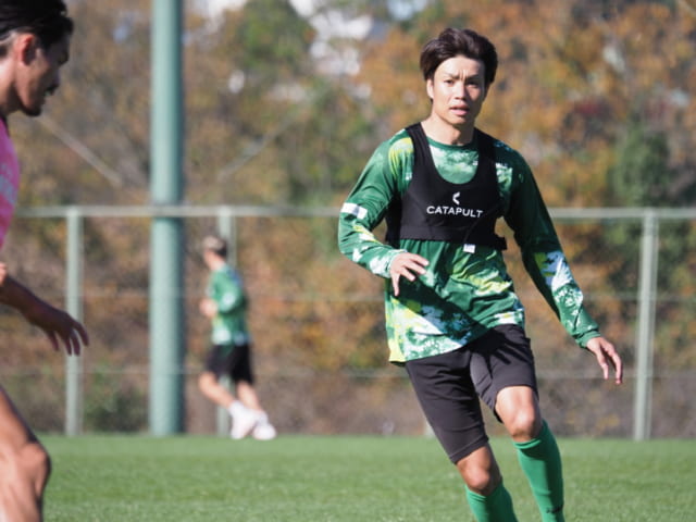小池純輝はキャリアハイを更新する今季17点目を決めた。リーグ3位、日本人選手では堂々のトップだ。