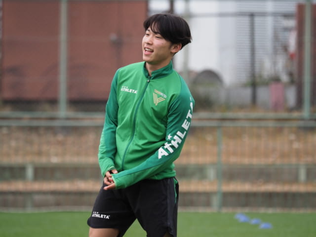 18歳、阿野真拓は8試合に出場したが、初ゴールはまだ。