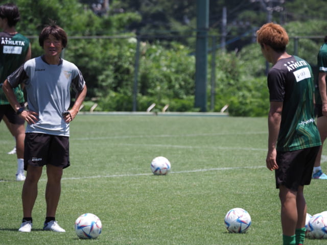 長島裕明コーチと居残り練習に励むのは、