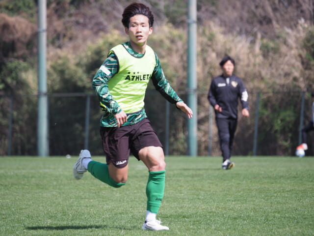 前節の藤枝MYFC戦（5‐0○）、Jリーグ初ゴールを決めた北島祐二。うっとりするようなループシュートだった。