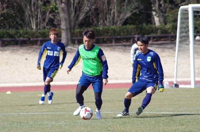 トレーニングは7対7へ。4季連続のキャプテン拝命となった廣瀬浩二。