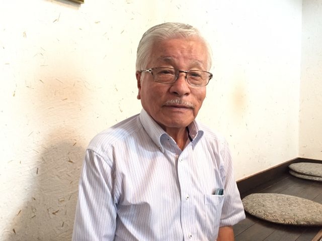 上野佳昭（うえの・よしあき）1940年3月26日、栃木県さくら市(旧:喜連川町)生まれ。古河電工で川淵三郎らとプレー。日本代表候補に選出されたことがある。1978年に栃木国体の出場する成年男子の指導をするため故郷に。その後古河に戻ったが、2007年1月、栃木SCの強化部長に就任。プロ化を進め、Jリーグ昇格後のクラブではGMやシニアアドバイザーなどを歴任。今年8月末に退職した。