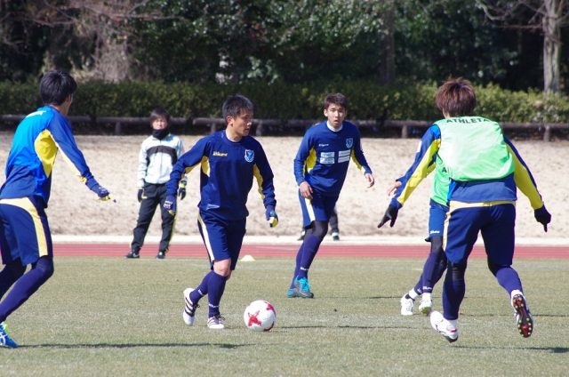 今季の栃木はボランチ仙石廉のゲームマネジメントに期待がかかる。