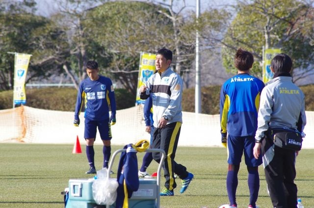 午後練習の冒頭は松田正俊ヘッドコーチが仕切った。